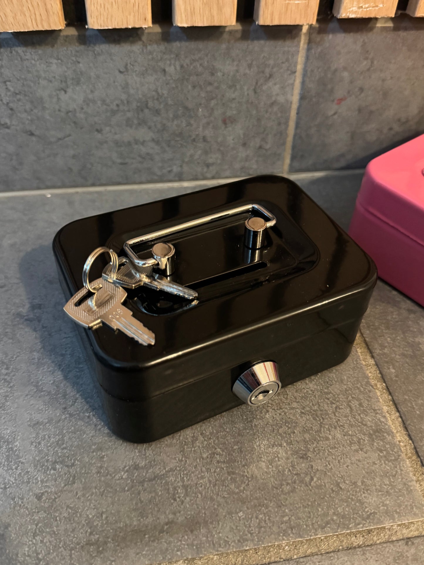 Mini tirelire fermeture à clé