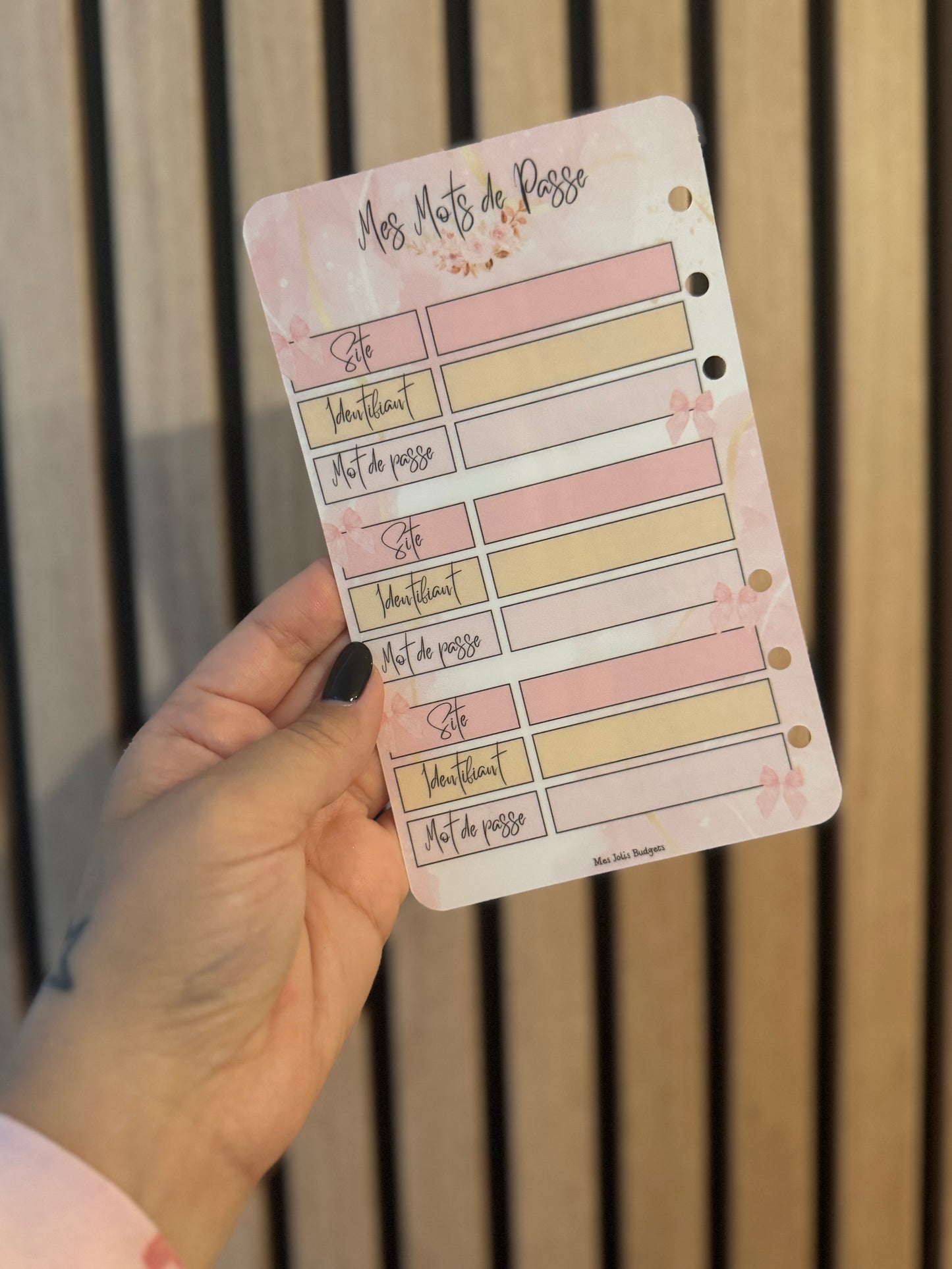 Tracker A6 perforé « Mes Mots de Passe »