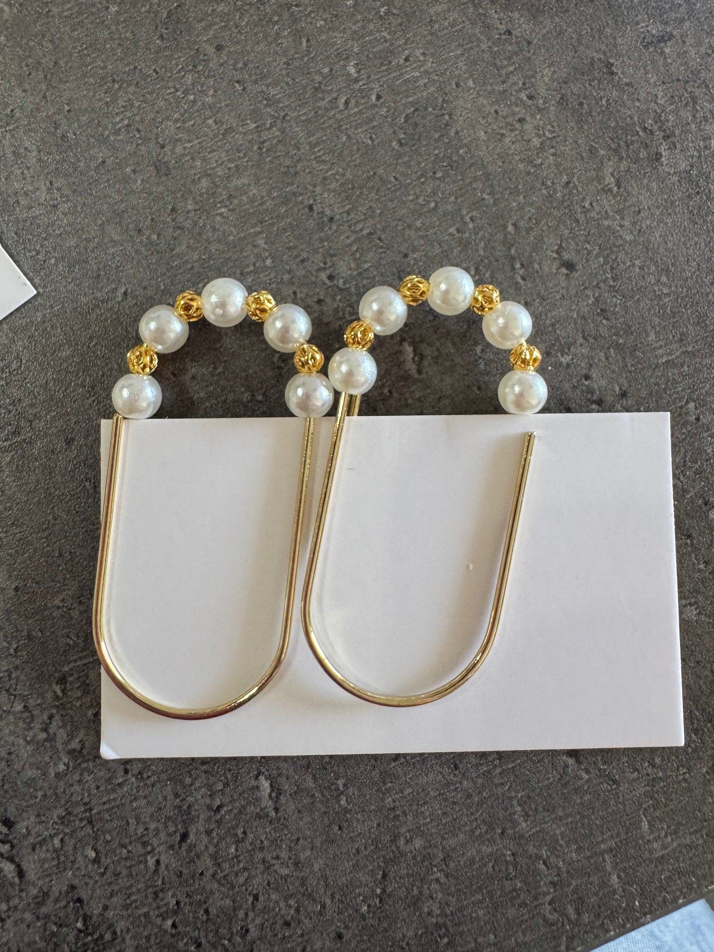 Trombones décoratifs avec perles blanches et dorées