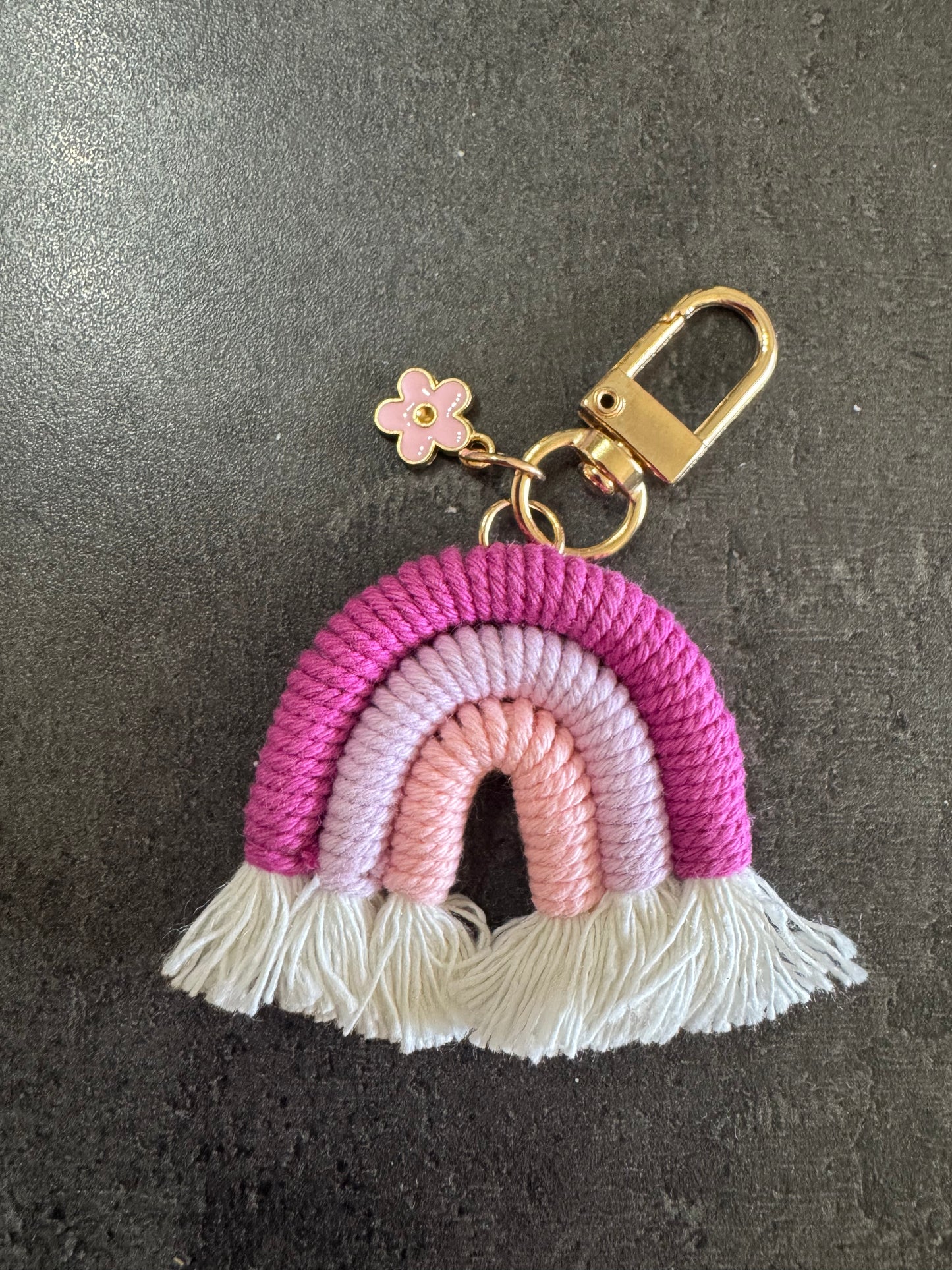 Porte clé arc en ciel & petite fleur