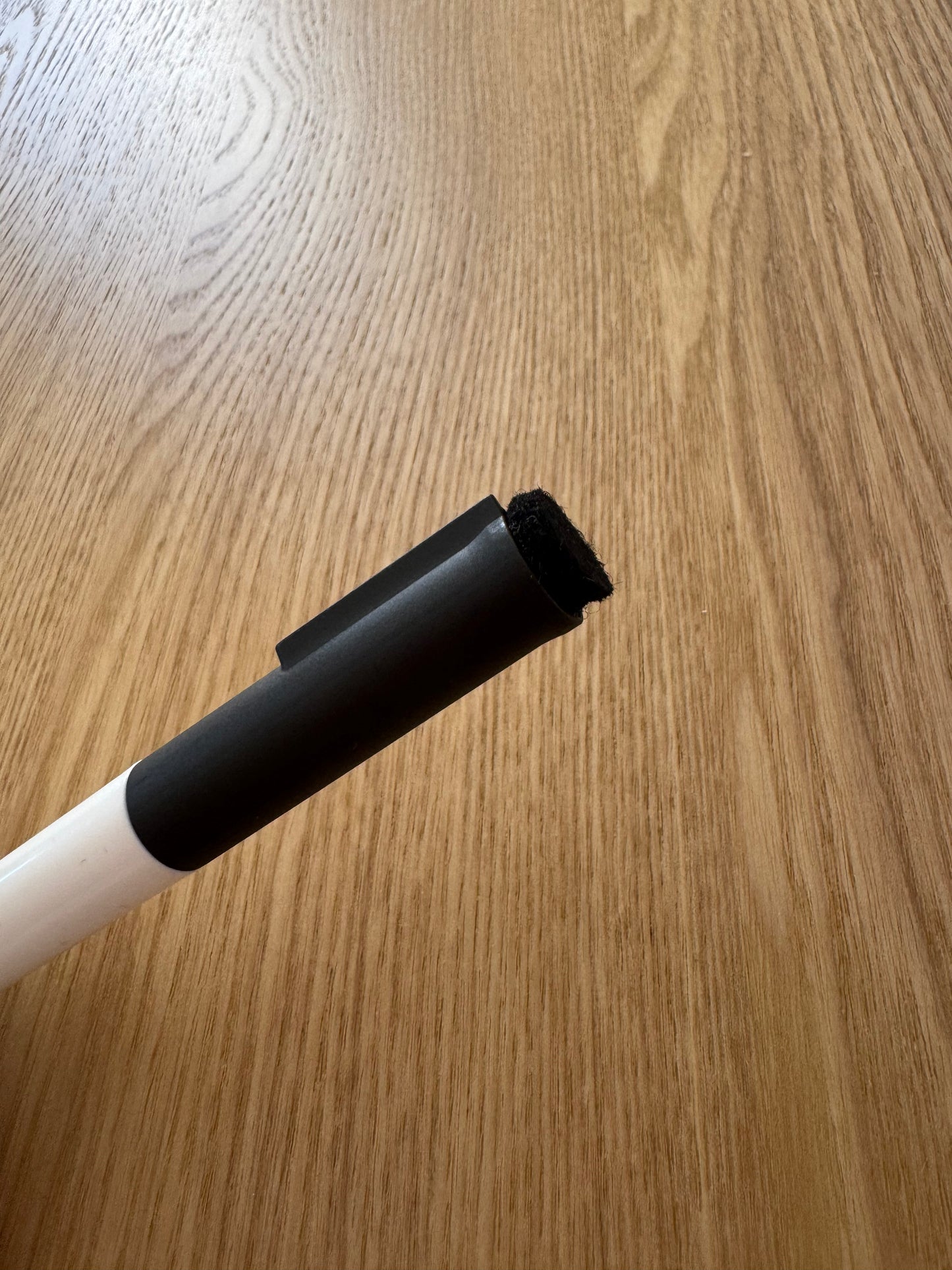 Stylo effaçable avec gomme intégrée ✨